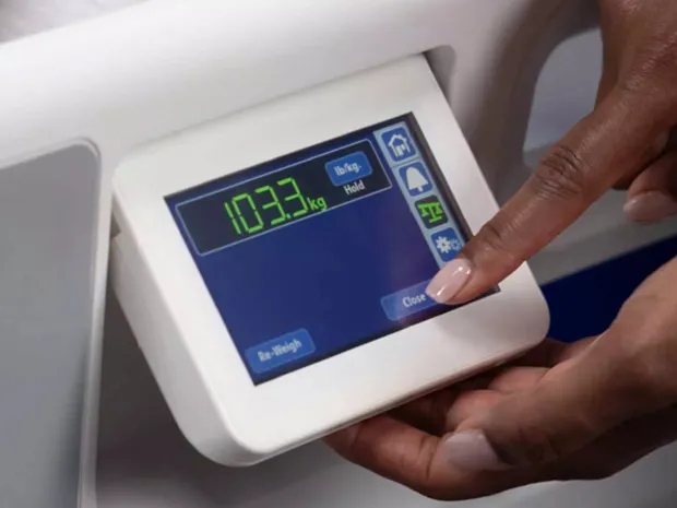 baxter_dynamo_series_hospital_stretcher_scale