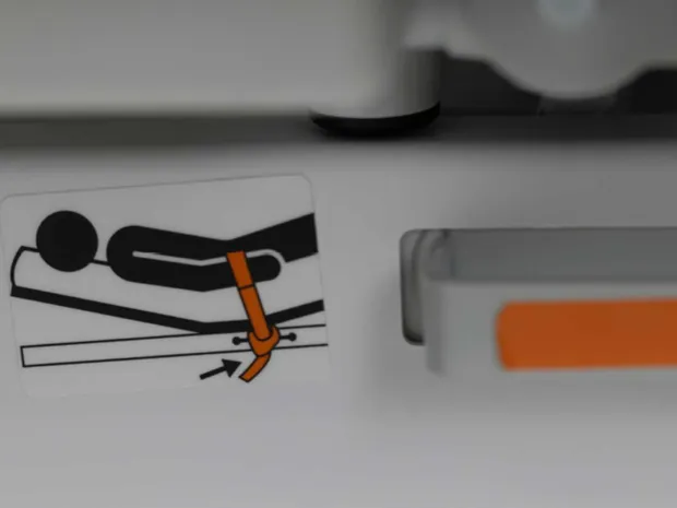 baxter_dynamo_series_hospital_stretcher_restraints